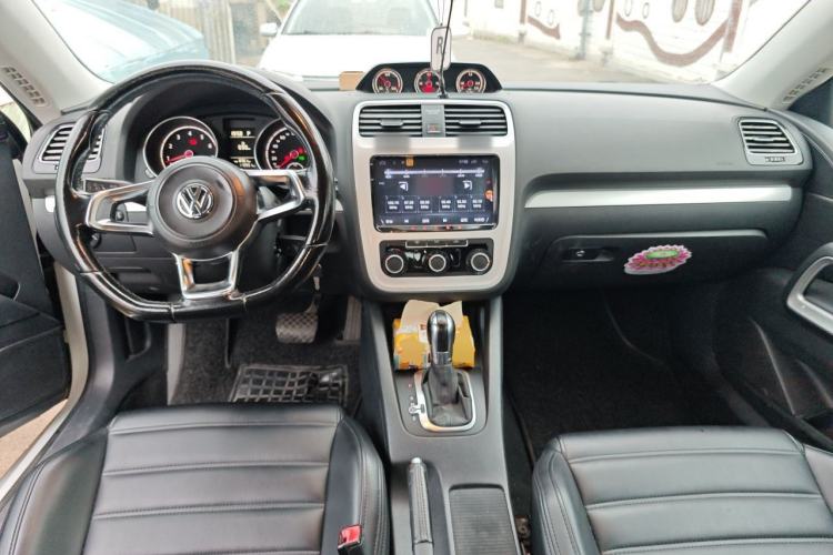Used Volkswagen Scirocco 2014 1.4 TSI Competition Edition Center Console