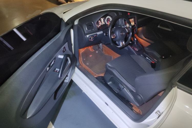 Used Volkswagen Scirocco 2014 1.4 TSI Competition Edition Driver Seat