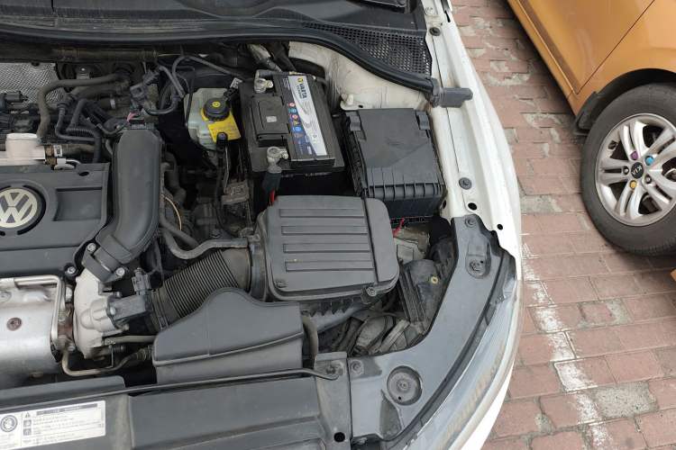 Used Volkswagen Scirocco 2014 1.4 TSI Competition Edition Engine Bay Left