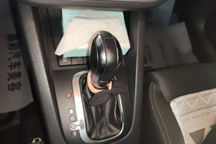 Used Volkswagen Scirocco 2014 1.4 TSI Competition Edition Gear Lever