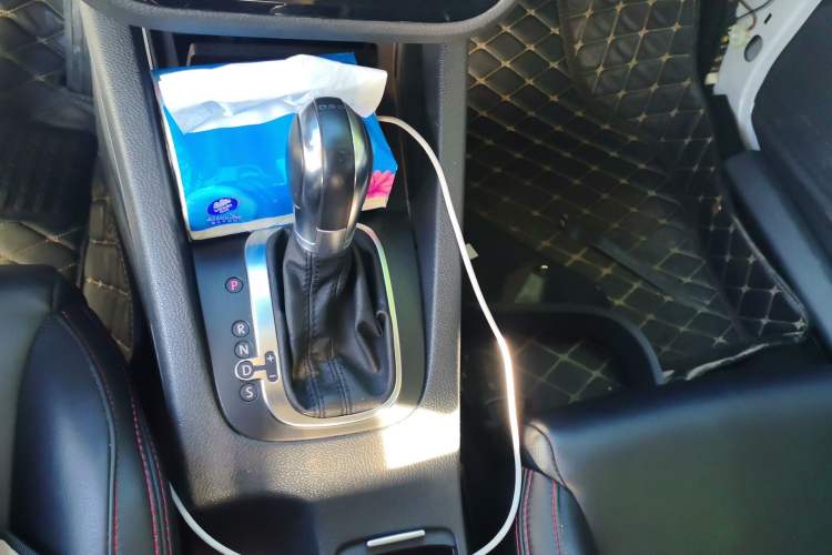 Used Volkswagen Scirocco 2014 1.4 TSI Competition Edition Gear Lever