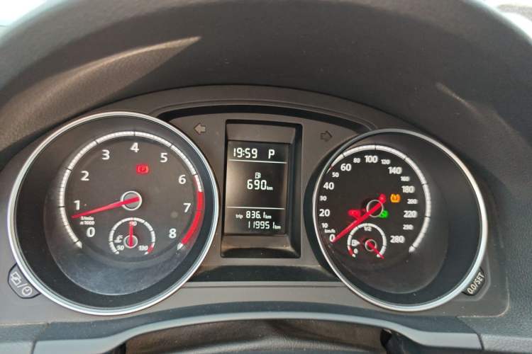 Used Volkswagen Scirocco 2014 1.4 TSI Competition Edition Instrument Cluster