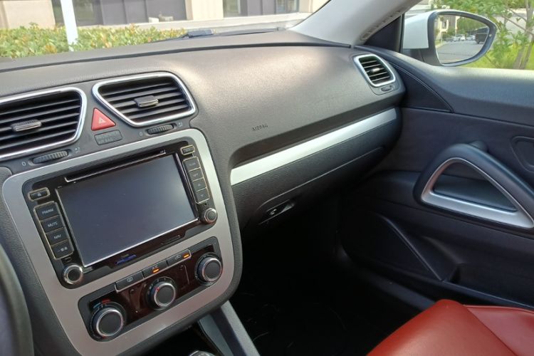Used Volkswagen Scirocco 2014 1.4 TSI Competition Edition Interior 6
