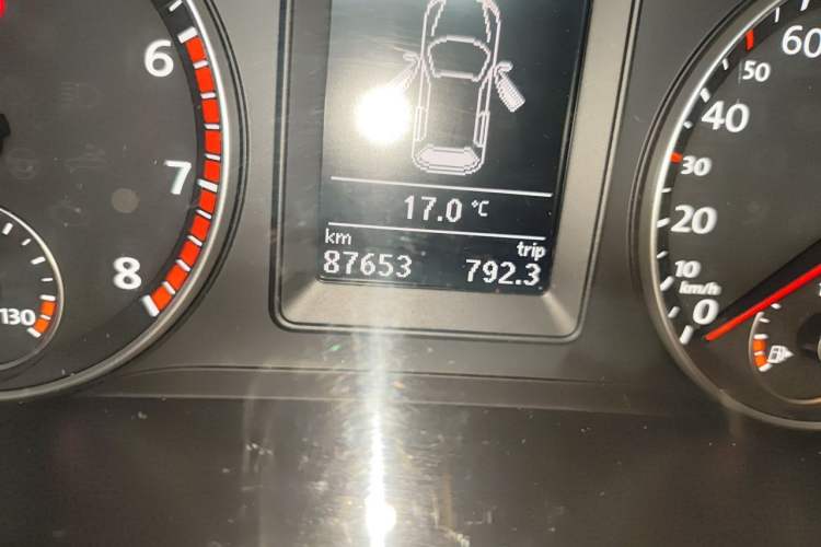 Used Volkswagen Scirocco 2014 1.4 TSI Competition Edition Odometer Close Up