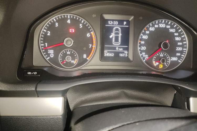 Used Volkswagen Scirocco 2014 1.4 TSI Competition Edition Odometer Close Up