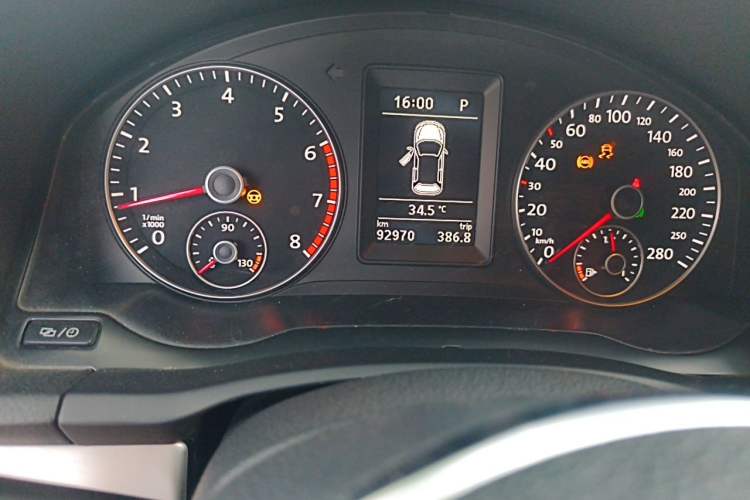 Used Volkswagen Scirocco 2014 1.4 TSI Competition Edition Odometer Close Up
