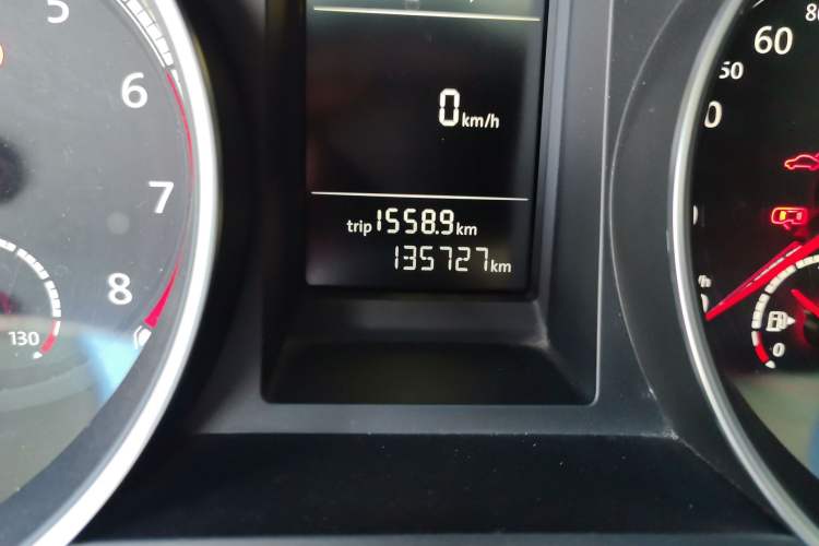 Used Volkswagen Scirocco 2014 1.4 TSI Competition Edition Odometer Close Up