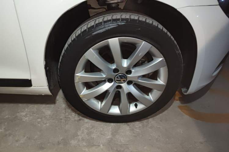 Used Volkswagen Scirocco 2014 1.4 TSI Competition Edition Right Front Wheel Hub