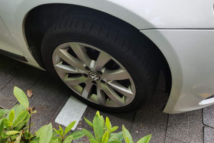Used Volkswagen Scirocco 2014 1.4 TSI Competition Edition Right Front Wheel Hub