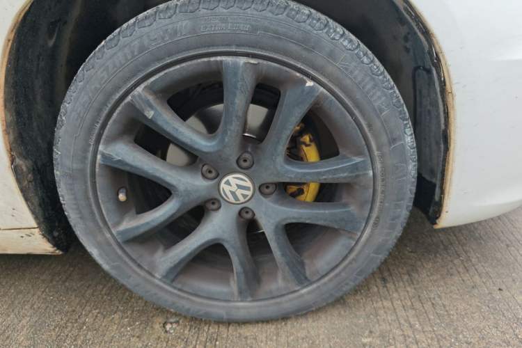 Used Volkswagen Scirocco 2014 1.4 TSI Competition Edition Right Front Wheel Hub