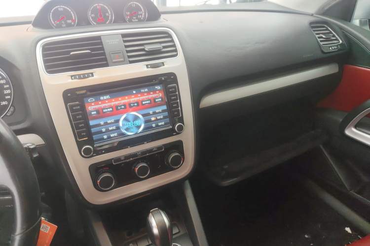 Used Volkswagen Scirocco 2015 1.4TSI Fashion Edition Audio And AC Panel