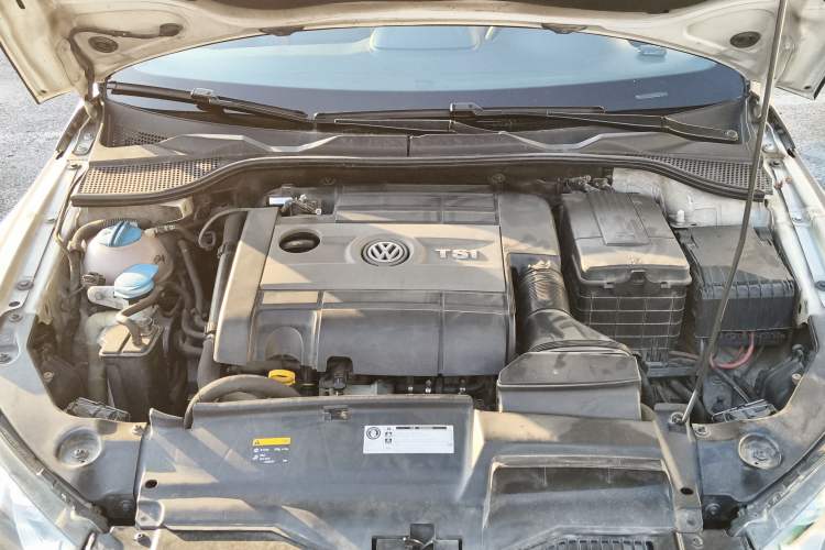 Used Volkswagen Scirocco 2015 R 2.0TSI Engine Bay