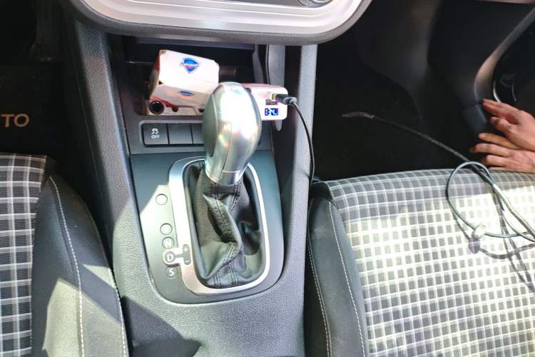 Used Volkswagen Scirocco 2015 1.4TSI Fashion Edition Gear Lever