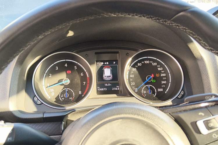 Used Volkswagen Scirocco 2015 R 2.0TSI Instrument Cluster