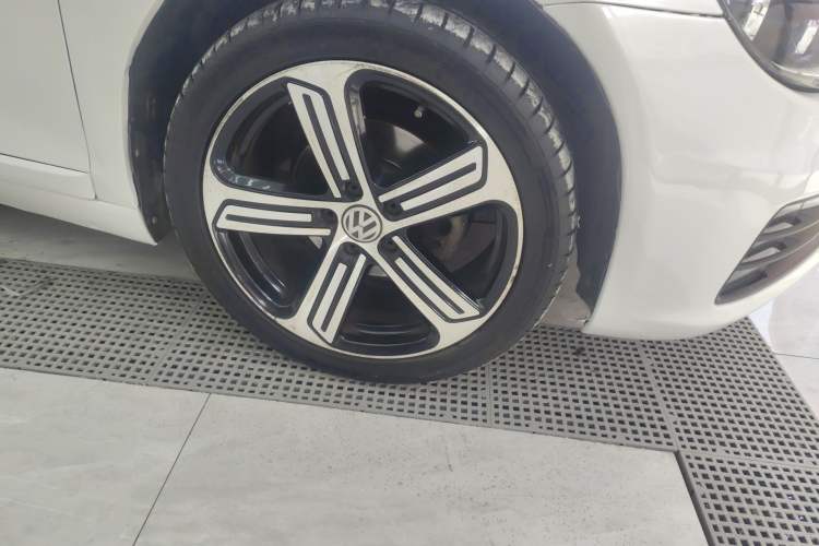 Used Volkswagen Scirocco 2015 1.4TSI Fashion Edition Right Front Wheel Hub