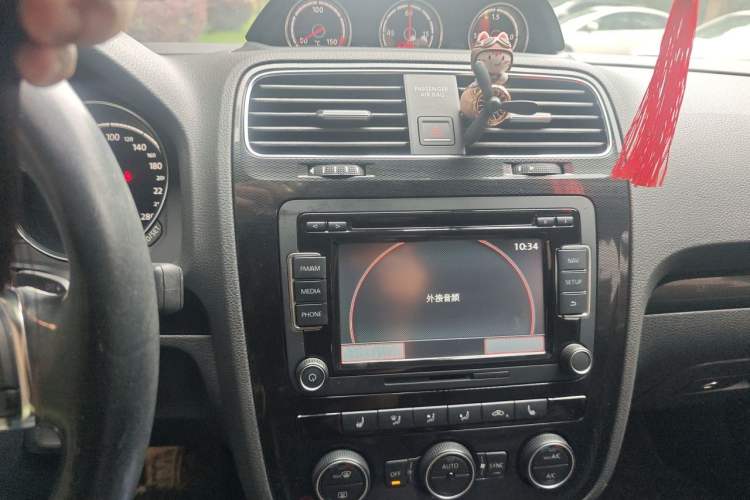 Used Volkswagen Scirocco 2015 2.0 TSI Luxury Edition Audio And AC Panel