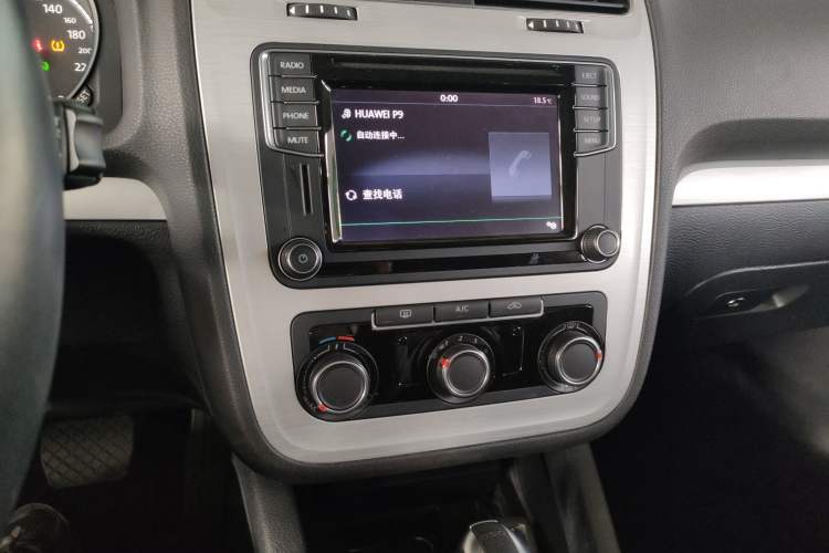 Used Volkswagen Scirocco 2015 1.4TSI Fashion Edition Audio And AC Panel