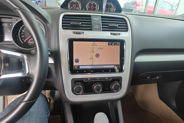 Used Volkswagen Scirocco 2015 1.4TSI Fashion Edition Audio And AC Panel