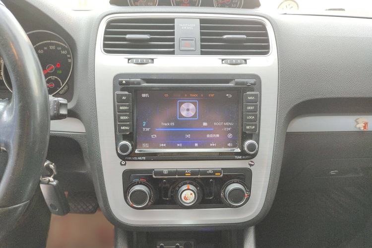 Used Volkswagen Scirocco 2015 1.4TSI Fashion Edition Audio And AC Panel