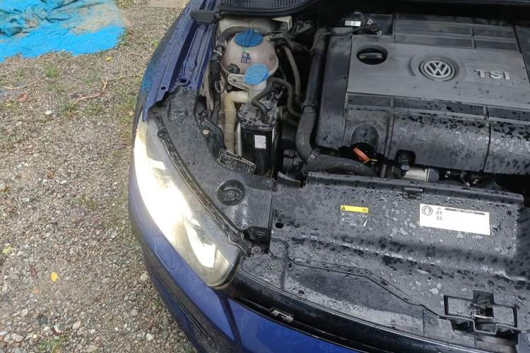 Used Volkswagen Scirocco 2015 R 2.0TSI Engine Bay Right