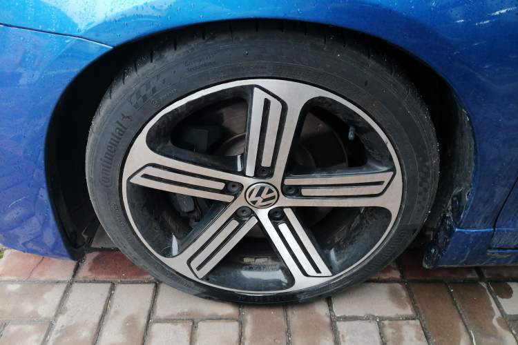 Used Volkswagen Scirocco 2015 R 2.0TSI Exterior 4