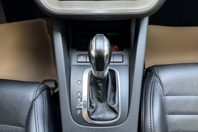 Used Volkswagen Scirocco 2015 1.4TSI Fashion Edition Gear Lever