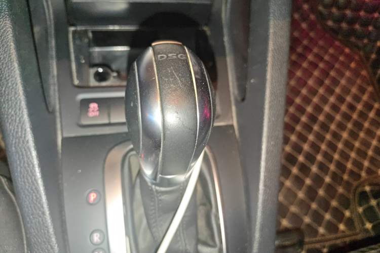 Used Volkswagen Scirocco 2015 1.4TSI Fashion Edition Gear Lever
