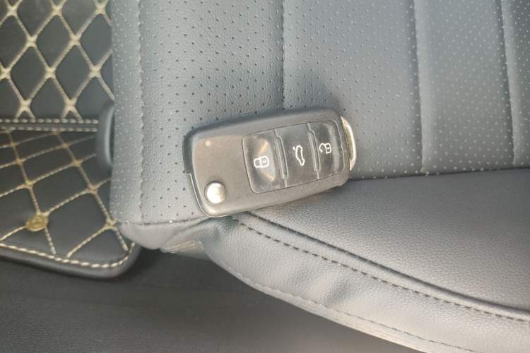 Used Volkswagen Scirocco 2015 1.4TSI Comfort Edition Interior 1