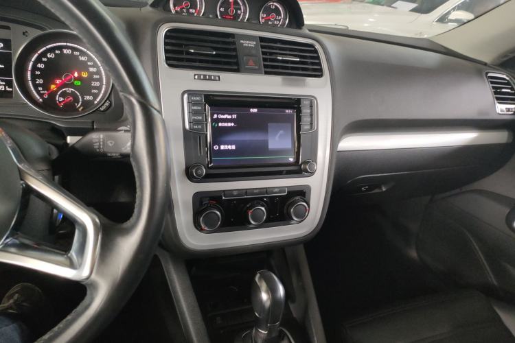 Used Volkswagen Scirocco 2015 1.4TSI Fashion Edition Interior 2