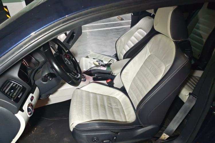 Used Volkswagen Scirocco 2015 2.0 TSI Luxury Edition Left Front Seat
