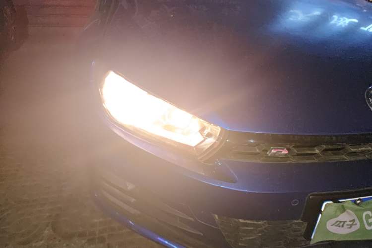 Used Volkswagen Scirocco 2015 1.4TSI Fashion Edition Right Front Headlight
