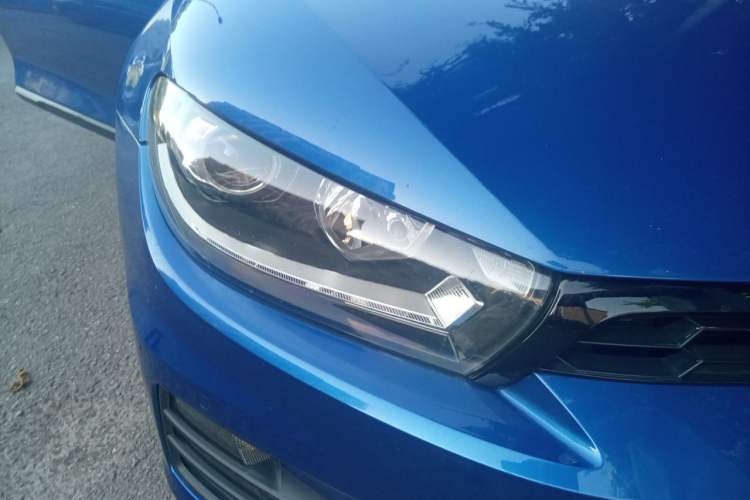 Used Volkswagen Scirocco 2015 1.4TSI Comfort Edition Right Front Headlight