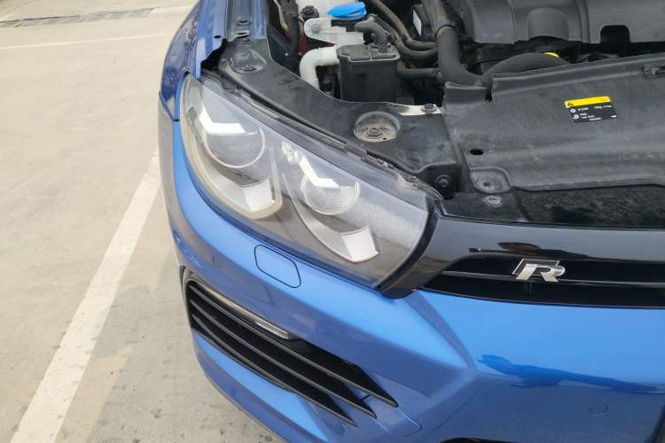 Used Volkswagen Scirocco 2015 R 2.0TSI Right Front Headlight