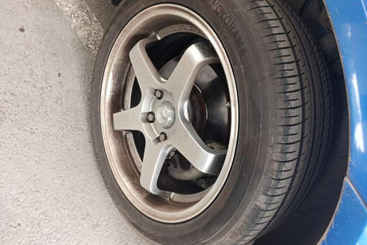 Used Volkswagen Scirocco 2015 1.4TSI Fashion Edition Right Front Wheel Hub