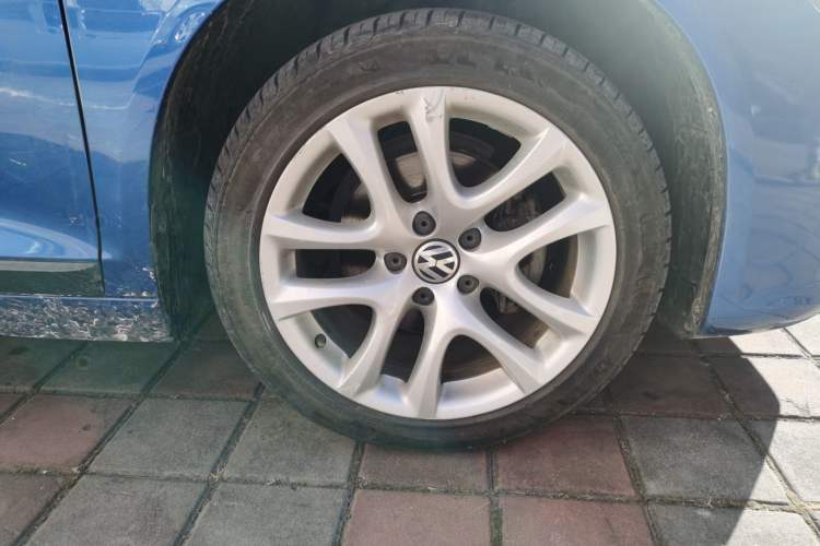 Used Volkswagen Scirocco 2015 1.4TSI Fashion Edition Right Front Wheel Hub