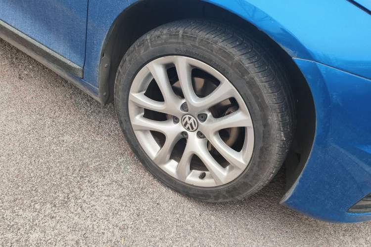 Used Volkswagen Scirocco 2015 1.4TSI Fashion Edition Right Front Wheel Hub