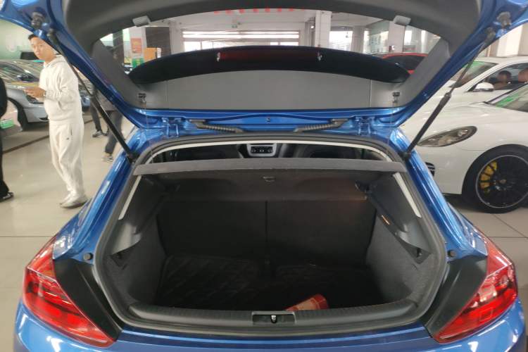 Used Volkswagen Scirocco 2015 1.4TSI Fashion Edition Trunk