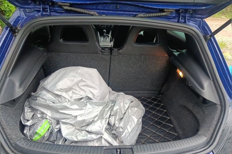 Used Volkswagen Scirocco 2015 R 2.0TSI Trunk