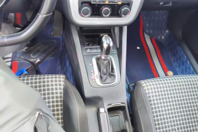 Used Volkswagen Scirocco 2015 1.4TSI Fashion Edition Gear Lever