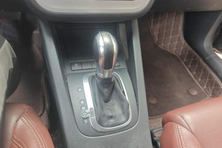 Used Volkswagen Scirocco 2015 1.4TSI Fashion Edition Gear Lever