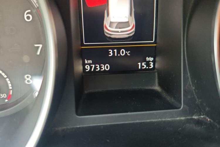 Used Volkswagen Scirocco 2015 2.0 TSI Luxury Edition Odometer Close Up