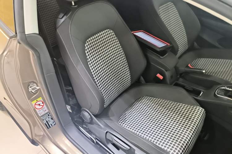 Used Volkswagen Scirocco 2015 1.4TSI Fashion Edition Right Front Seat