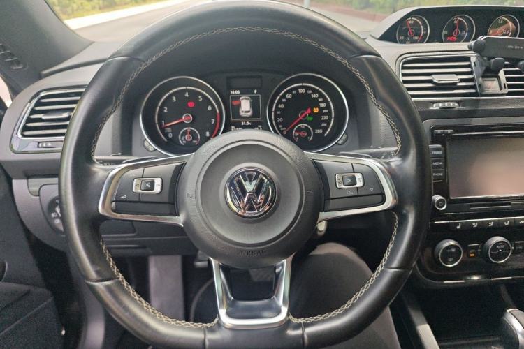 Used Volkswagen Scirocco 2015 2.0 TSI Luxury Edition Steering Wheel