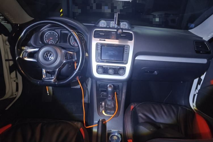 Used Volkswagen Scirocco 2015 1.4TSI Fashion Edition Center Console