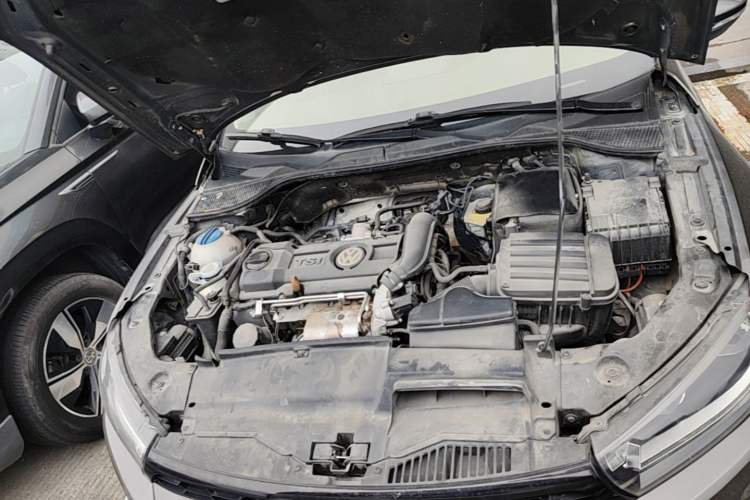 Used Volkswagen Scirocco 2015 1.4TSI Fashion Edition Engine Bay