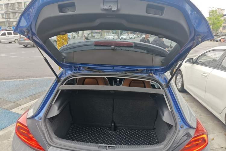 Used Volkswagen Scirocco 2015 1.4TSI Fashion Edition Trunk