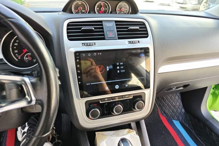 Used Volkswagen Scirocco 2015 1.4TSI Fashion Edition Audio And AC Panel