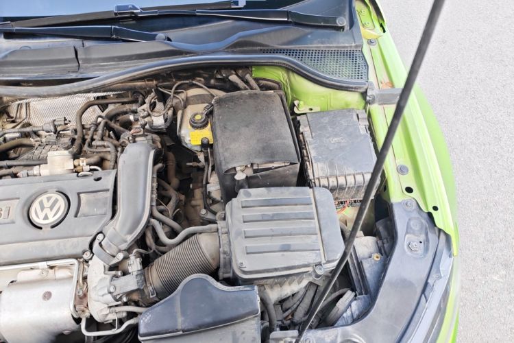 Used Volkswagen Scirocco 2015 1.4TSI Fashion Edition Engine Bay Left