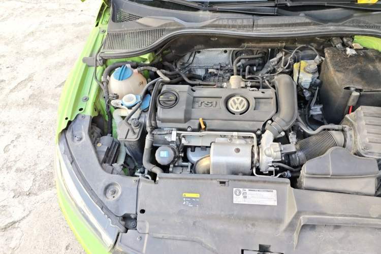 Used Volkswagen Scirocco 2015 1.4TSI Fashion Edition Engine Bay Right