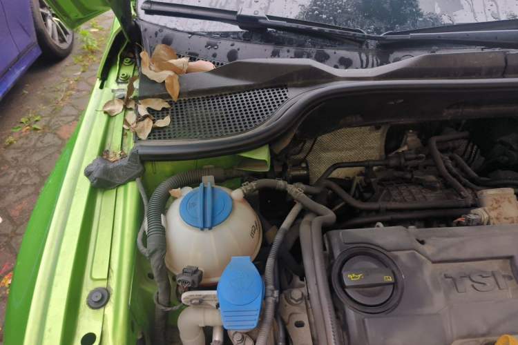 Used Volkswagen Scirocco 2015 1.4TSI Fashion Edition Engine Bay Right